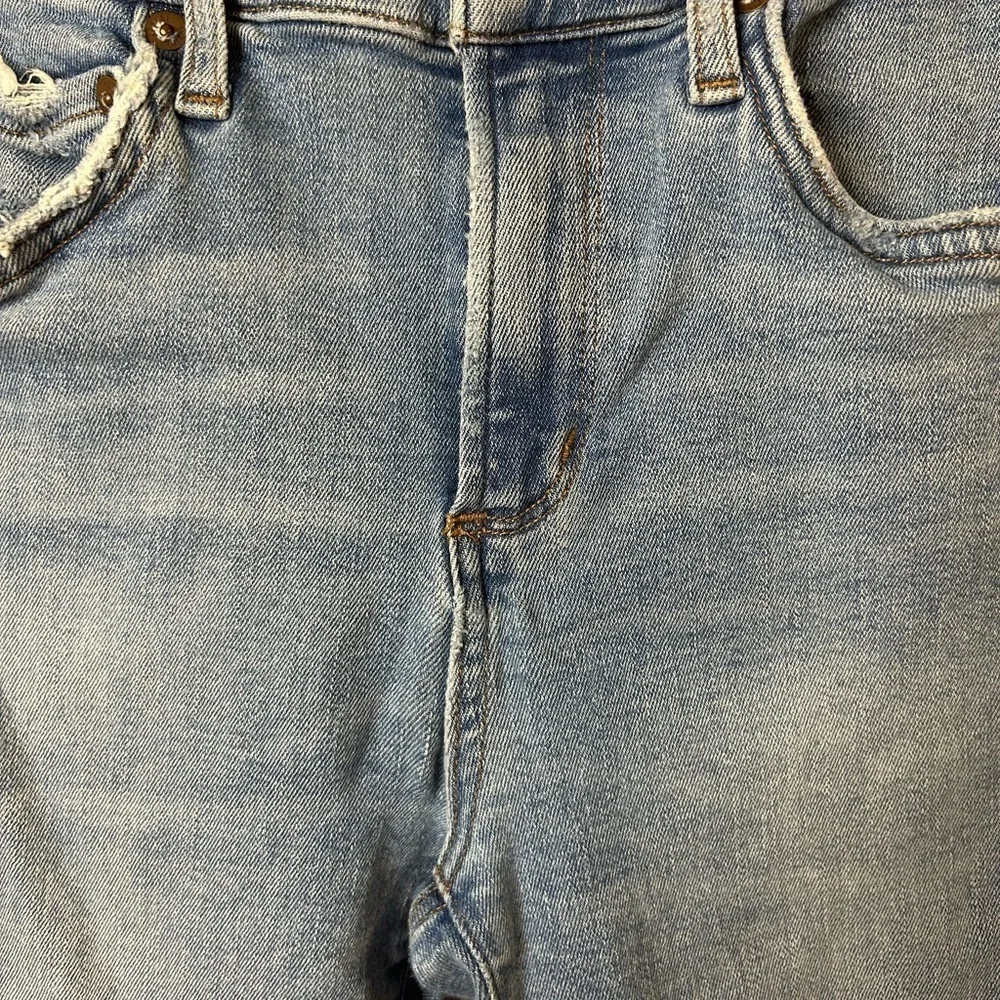 AGOLDE Sophie High Rise Skinny, size 26.  Some slight wear below zipper.